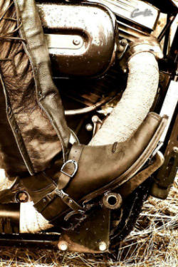 Venta de botas Sendra en Alameda del Valle, sierra norte de Madrid